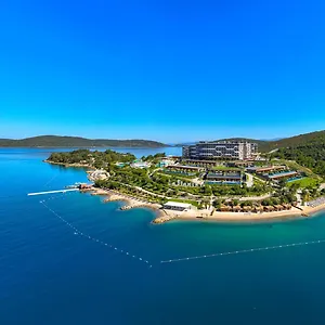 Resort La Blanche Island Bodrum *****