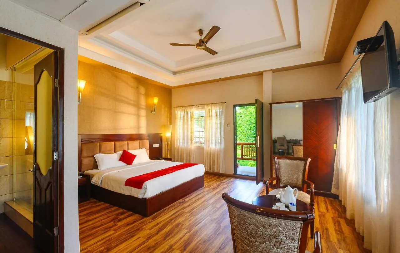 Cyrus Resort Alappuzha 4*,